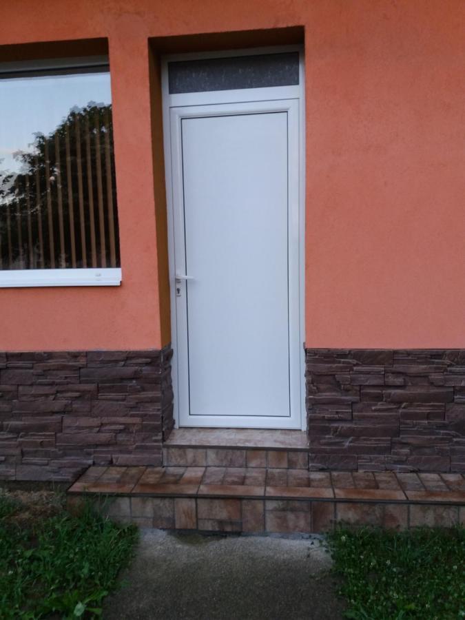 Стаи За Гости Дн Pavel Banya Exterior photo